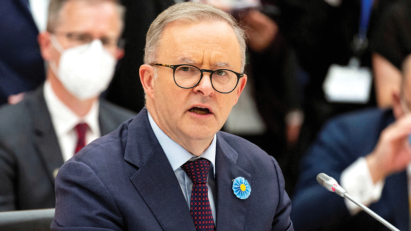 كمعظم رؤساء الوزراء الأستراليين، يأتي ألبانيزي إلى الحكم من دون خبرة سابقة وقوية في السياسة الخارجية.