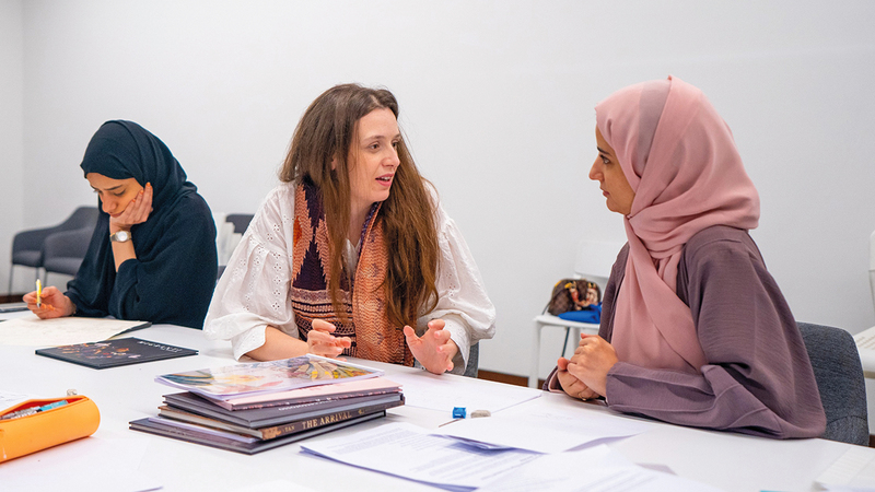 فرانشيسكا أكدت أن الكتب الصامتة تصنع روابط قوية بين الناس بقصص تعبر عن ثقافات مختلفة. من المصدر