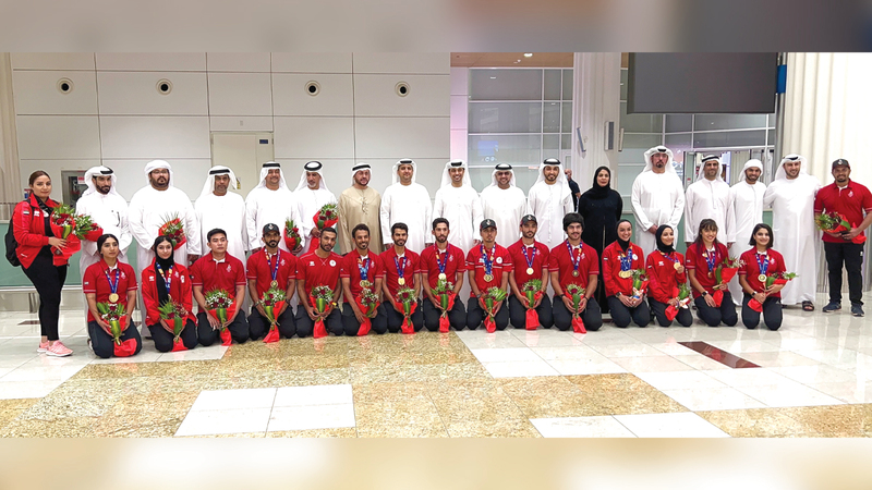 خلال استقبال منتخب الدراجات الفائز بـ11 ميدالية في دورة الألعاب الخليجية بالكويت. من المصدر