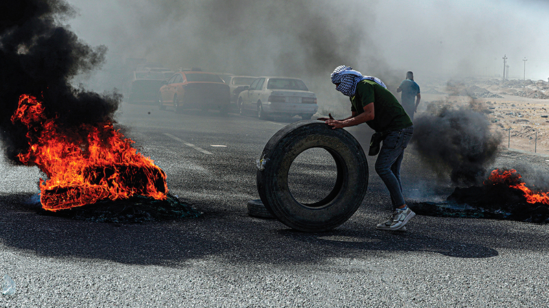مظاهرات في البصرة احتجاجاً على تردي الأوضاع. أ.ب