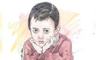 الصورة: الطفل «عبدالرحمن» مصاب بـ«التوحد».. و280 ألف درهم كلفة العلاج