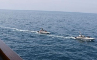 الصورة: إيران تدرس تعليق شحنات النفط عبر هرمز لتجنب عرقلة المفاوضات