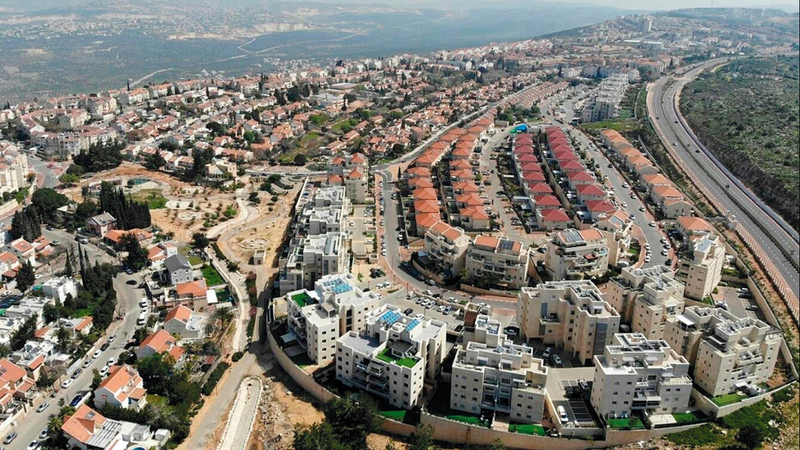 يتسهار تبتلع مئات الدونمات أعلى جبل سلمان الفارسي. الإمارات اليوم