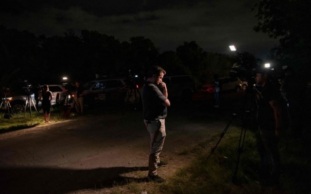 الصورة: العثور على 46 جثة في مقطورة بـ"تكساس".. صور
