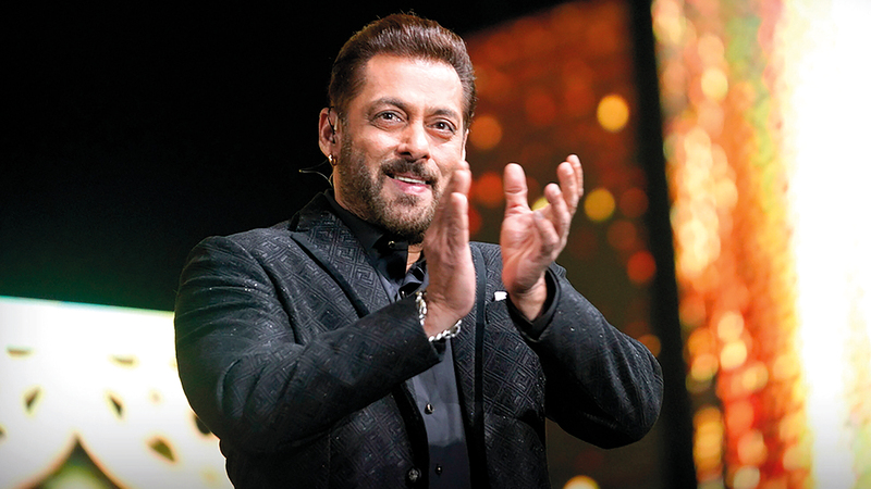 جينيليا وريتيش ديشموك من بين النجوم الحاصلين على الإقامة الذهبية. من المصدر