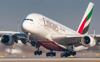 الصورة: رئيس «طيران الإمارات» يقترح بناء طائرات ضعف حجم «العملاقة»