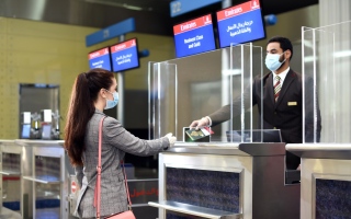 الصورة: «طيران الإمارات» تقدم نصائح للمسافرين خلال ذروة رحلات الصيف