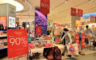 الصورة: مراكز للتسوق في دبي تطرح تخفيضات تصل 90% ليومين