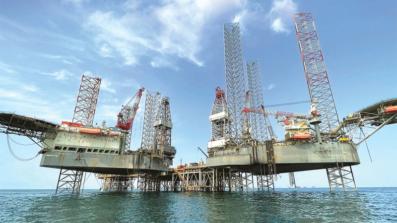 مجمع حقول «تشيليكن» يقع في بحر قزوين الشرقي. من المصدر