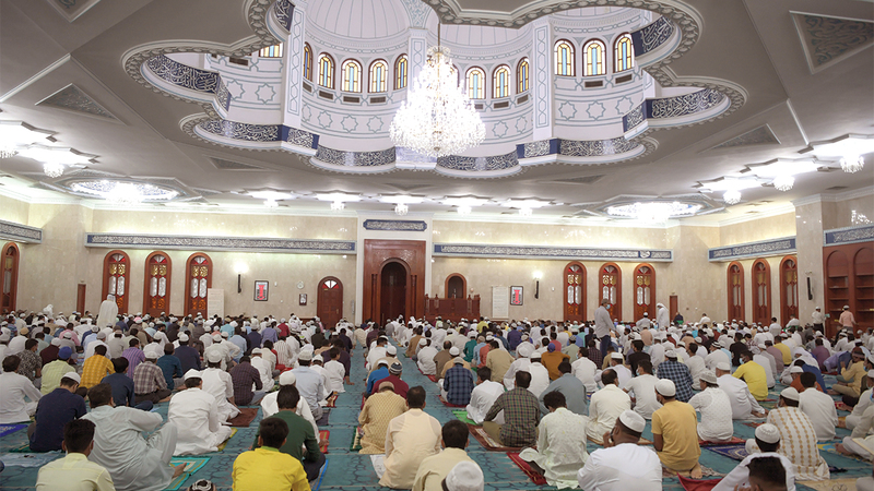 أبواب المصليات ستفتح لصلاة العيد بعد صلاة الفجر. تصوير: إريك أرازاس