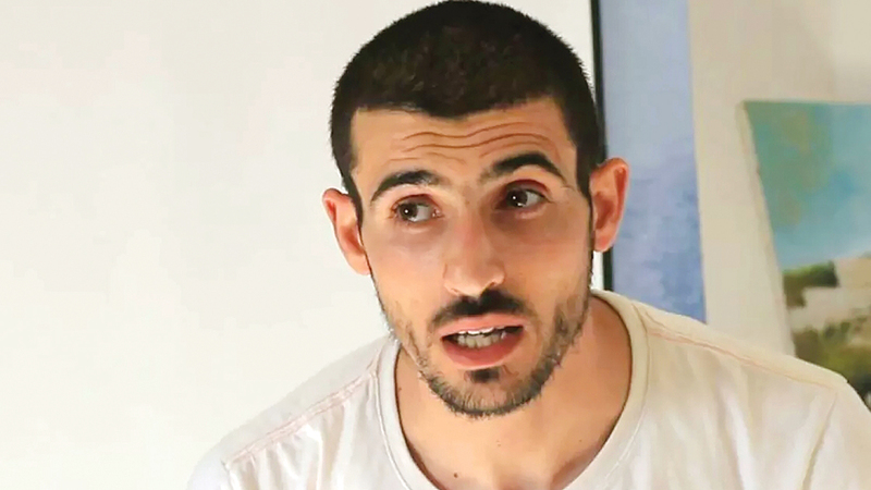 الفنان التشكيلي الفلسطيني تقي الدين سباتين. الإمارات اليوم