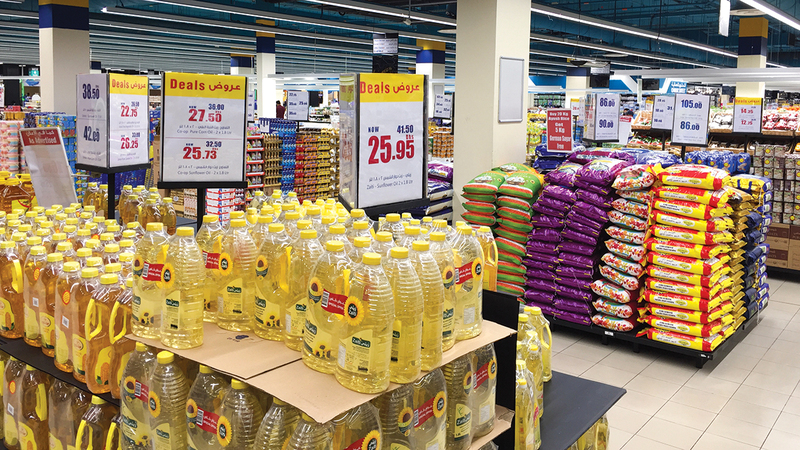 «الاقتصاد» ستقوم بتحديد هامش الربح الأقصى لكل سلعة بالنسبة للموردين أو التجار. أرشيفية