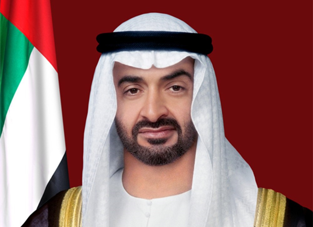 Mohamed bin Zayed receives a phone call from the Pakistani Prime Minister
