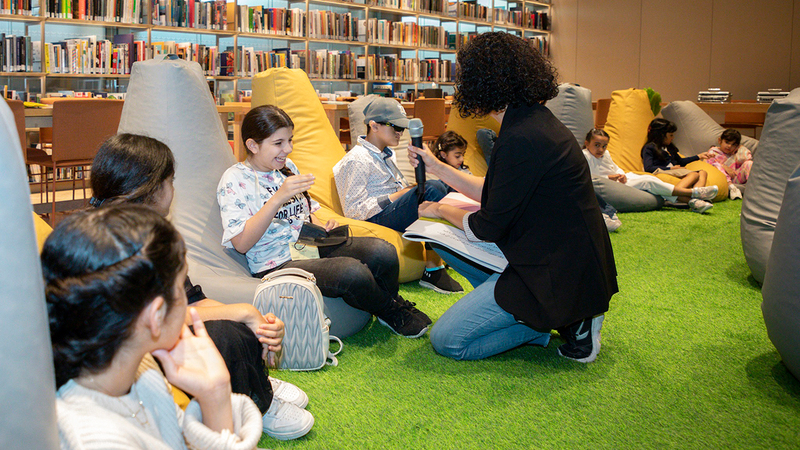 «كلمات» تسعى إلى تعزيز حضور الكتب الميسرة للأطفال المكفوفين وضعاف البصر في الإمارات والمنطقة العربية.    من المصدر