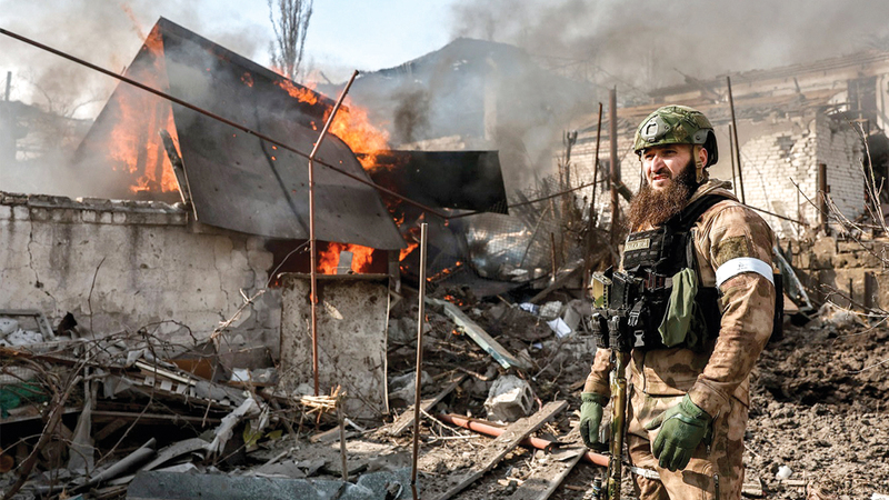 أحد المقاتلين الشيشان في أوكرانيا. أرشيفية
