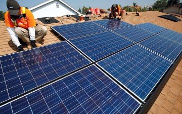 الصورة: ألواح الطاقة الشمسية ضحية ازدياد الإنتاج في ألمانيا