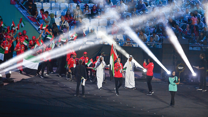 وفد الإمارات خلال حفل افتتاح «دورة التضامن الإسلامي» أول من أمس.   من المصدر