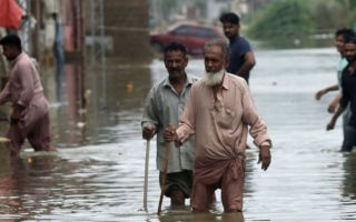 الصورة: أمطار غزيرة تودي بحياة 65 شخصًا في باكستان