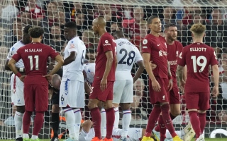 الصورة: تعرّف إلى عقوبة مهاجم ليفربول بعد "نطحة أنفيلد".. ورقم جديد لمحمد صلاح