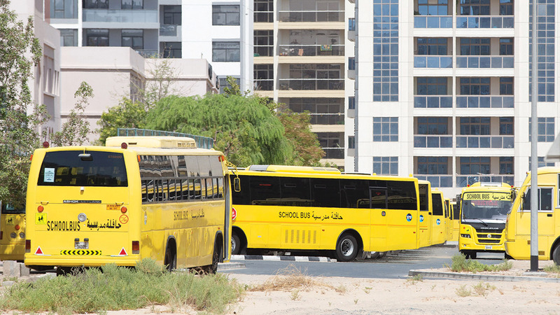 «مواصلات الإمارات» تخضع الحافلات المدرسية لعمليات صيانة دورية طوال العام. تصوير: أحمد عرديتي