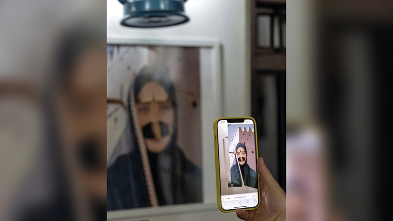 التطبيقات والبرامج الحديثة تعتمد بشكل فعلي على تقنيات الواقع المعزز مثل التعرف إلى الوجوه والأشياء. من المصدر