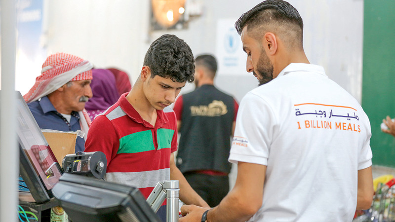 الإمارات تمد يد الخير إلى كل محتاج أينما كان في العالم.    من المصدر