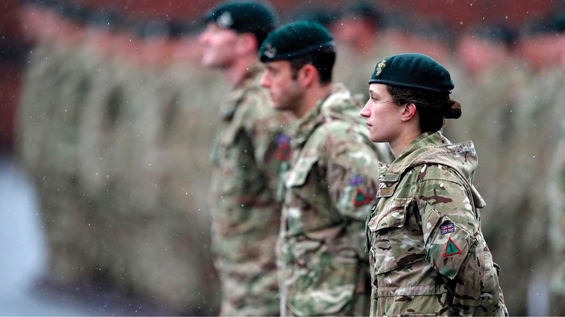 العاملات في الجيش تعرضن للتنمر والتمييز.   أرشيفية