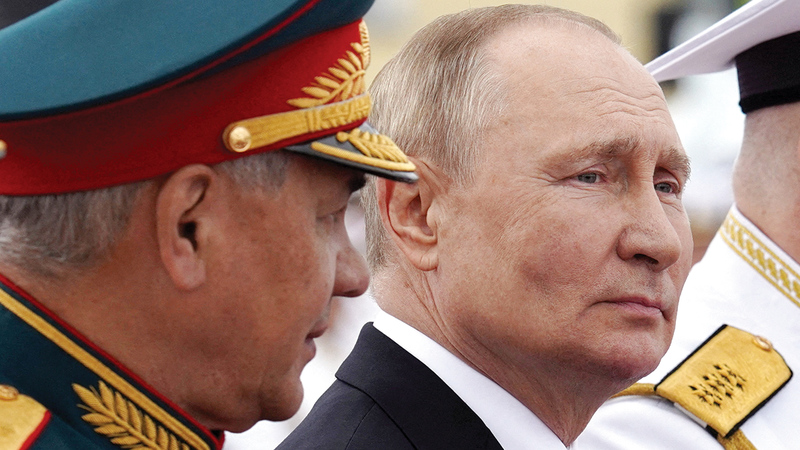 يشاع أن بوتين سيقيل وزير دفاعه سيرجي شويجو بعد التراجع الكارثي في خاركيف. رويترز