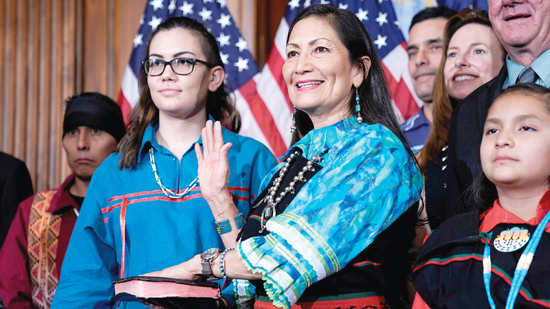 هالاند تؤدي اليمين الدستورية. أرشيفية