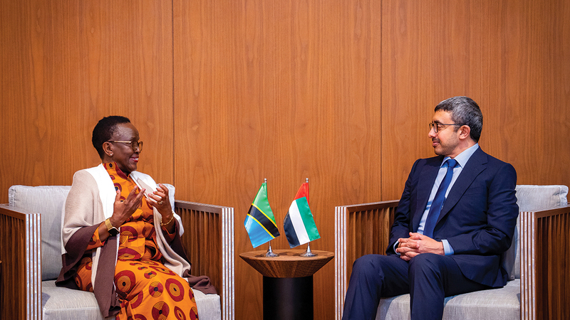 عبدالله بن زايد بحث وليبريتا مولامولا العلاقات الثنائية بين البلدين.   وام