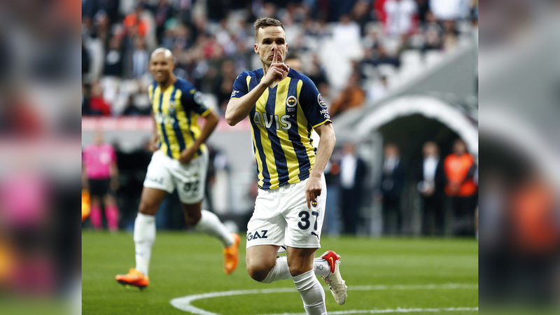 التشيكي فيليب نوفاك بقميص فنربخشة التركي. أرشيفية