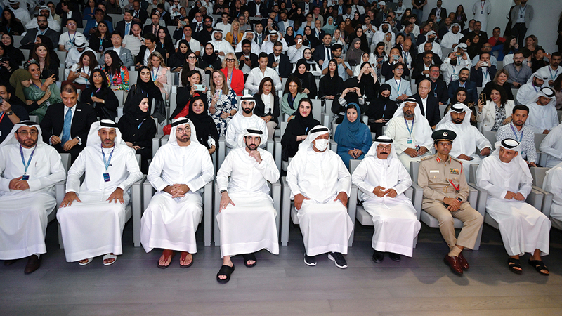 حمدان بن محمد خلال حضوره فعاليات اليوم الأول من «ملتقى دبي للميتافيرس». وام