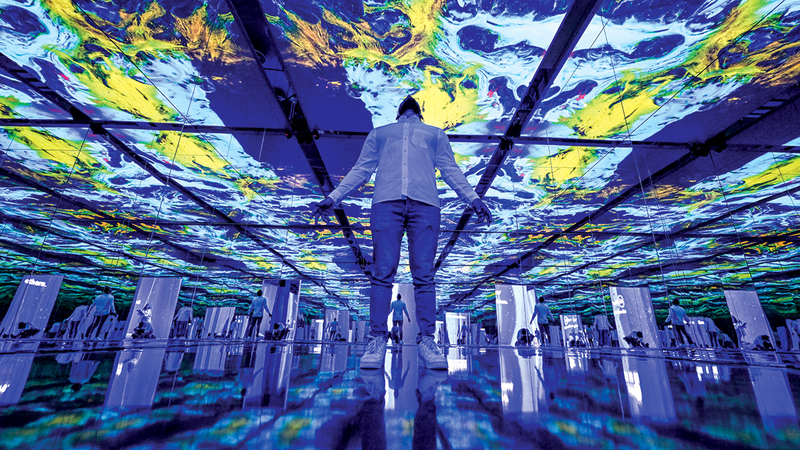 عمد الفنانون إلى إعادة صياغة موضوع حوادث السير من خلال تصوير المشاعر الحقيقية لضحايا الحوادث عبر لغة الإبداع.   تصوير: باتريك كاستيلو