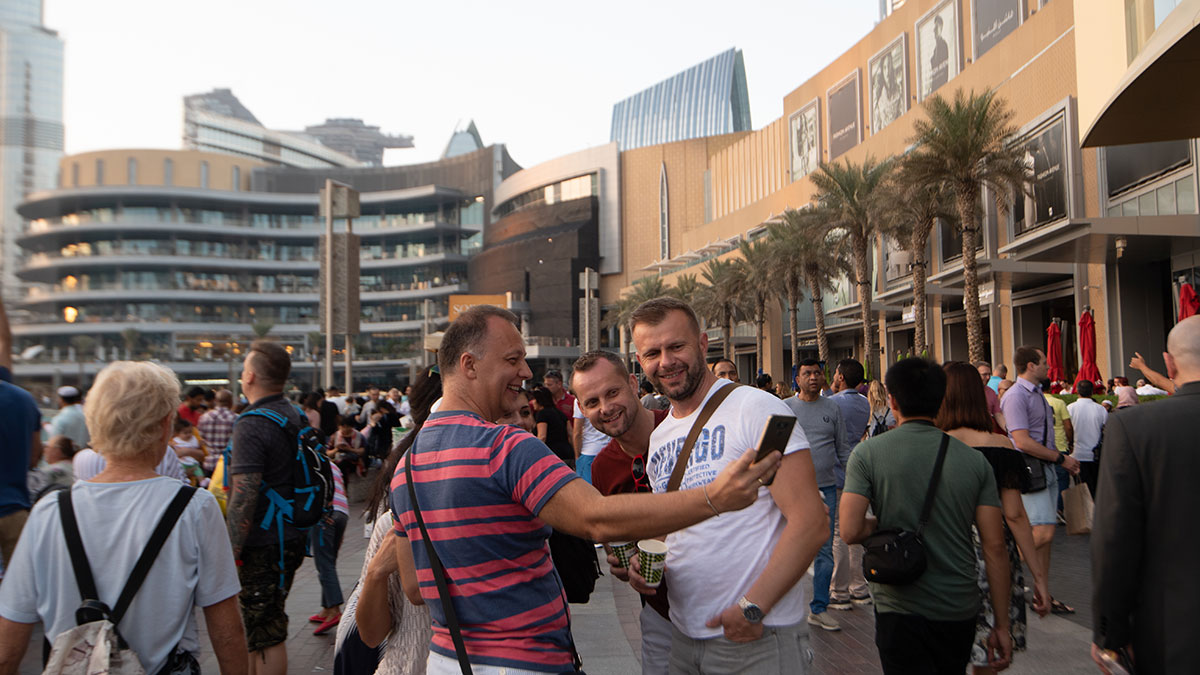 الزوّار الدوليون سجلوا 24 مليون ليلة مبيت في دبي.   تصوير: أحمد عرديتي