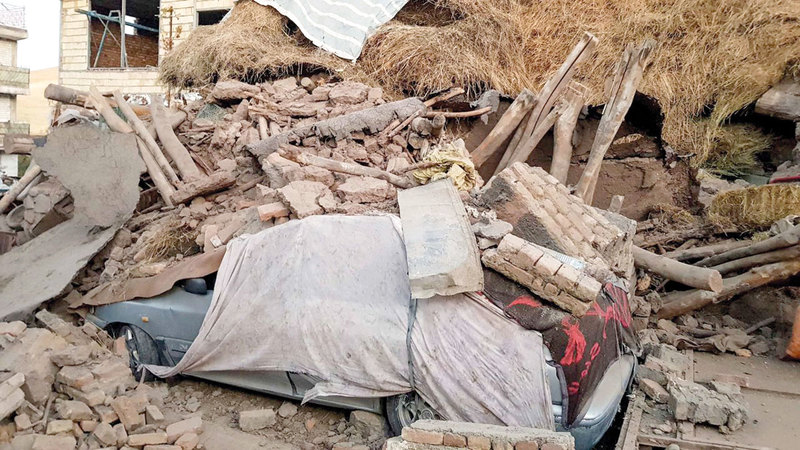 الزلزال أحدث أضراراً بالغة. رويترز