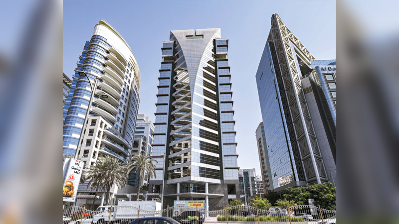 أعمال «المجموعة» تتركز في أربعة قطاعات رئيسة منها العقار وتجارة التجزئة. تصوير: باتريك كاستيلو