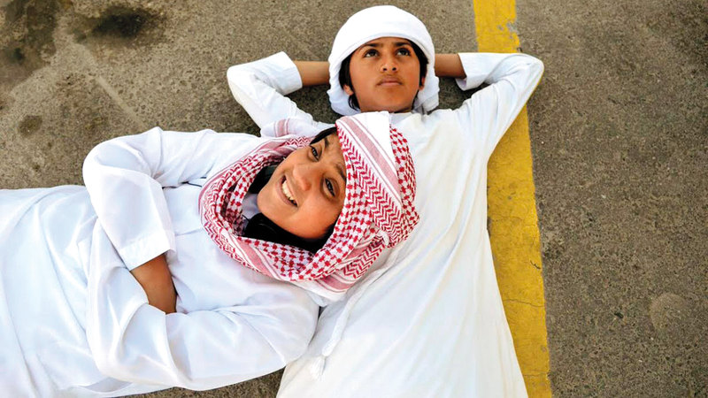 مشهد من الفيلم الإماراتي «ساير الجنة».    أرشيفية