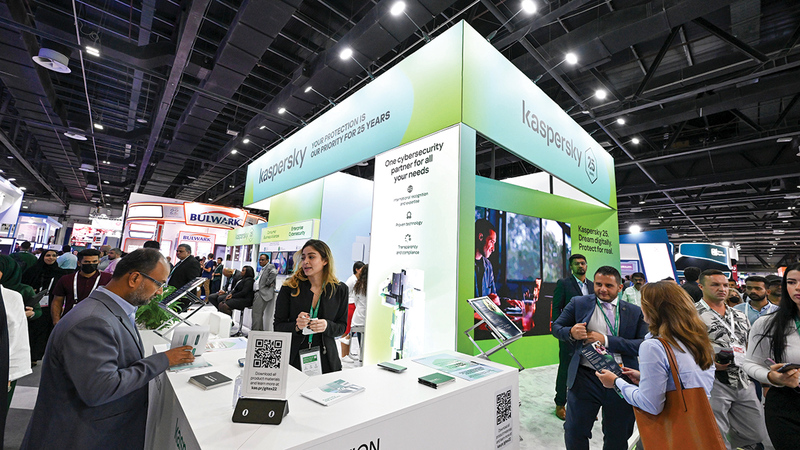 «كاسبرسكي» أكدت أن استهداف البريد الإلكتروني وأجهزة سطح المكتب من أبرز توجهات الهجمات الإلكترونية. تصوير: أشوك فيرما