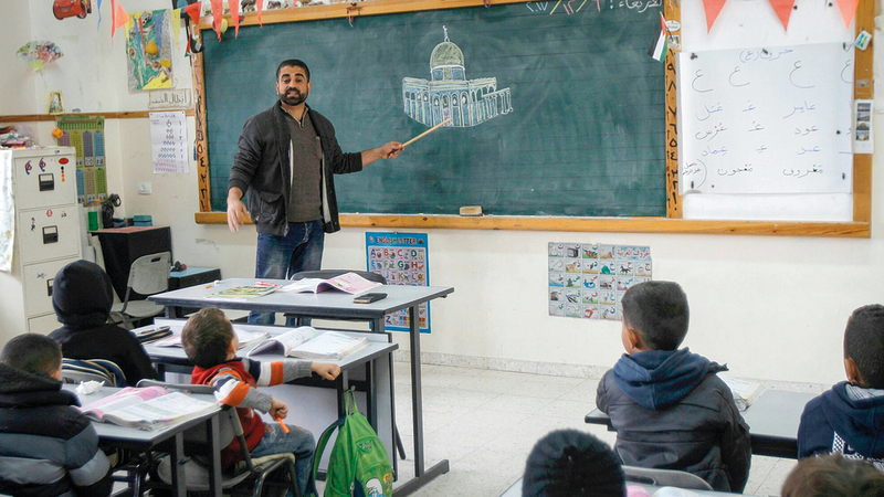 الاحتلال يستهدف تجريم المنهاج الفلسطيني في القدس.   الإمارات اليوم