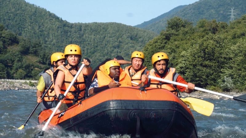 الفيلم تم تصويره بين الإمارات وجورجيا ويستكمل مغامرات أبطال الجزء الأول بقصص مختلفة. الامارات اليوم