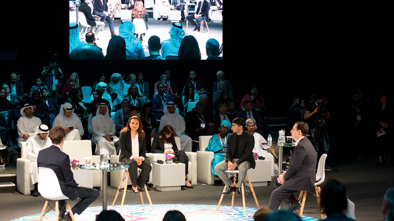 القمة في دوراتها السابقة استضافت كبار الشخصيات العالمية وناقشت أبرز القضيا الثقافية في العالم. الإمارات اليوم