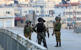 الصورة: جنود إسرائيليون ومستوطنون مسلحون يقتلون 3 فلسطينيين في الضفة الغربية