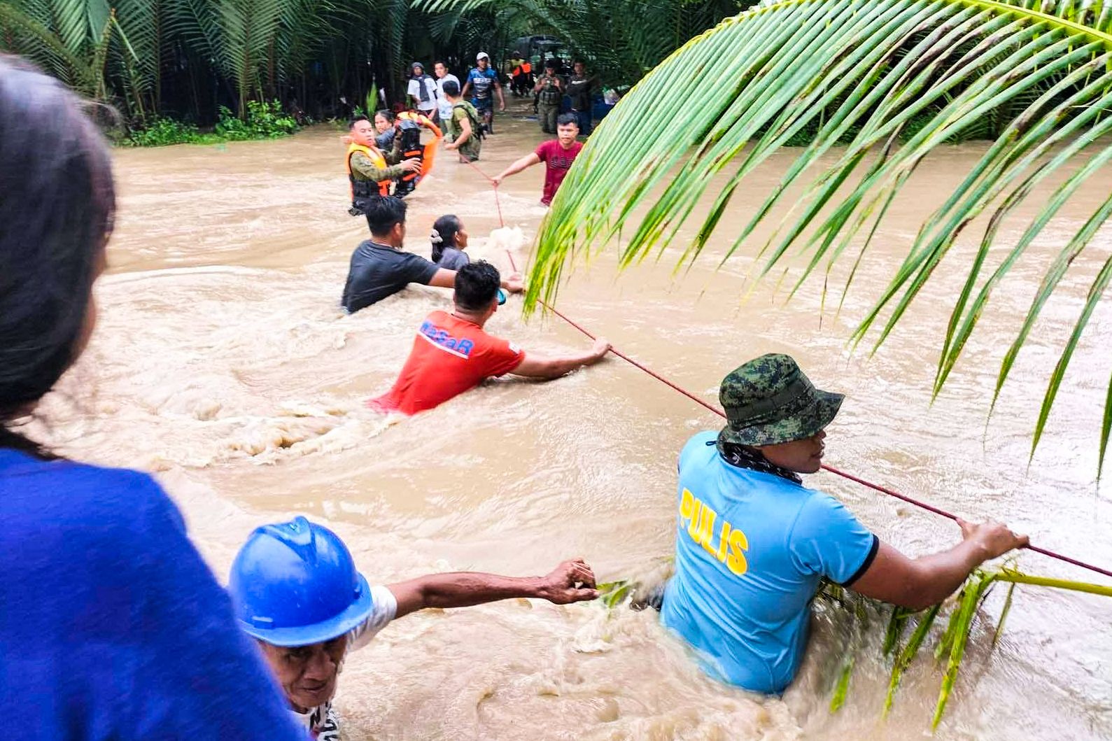 42 Dead Dozens Missing In Philippines Floods And Landslides Teller Report