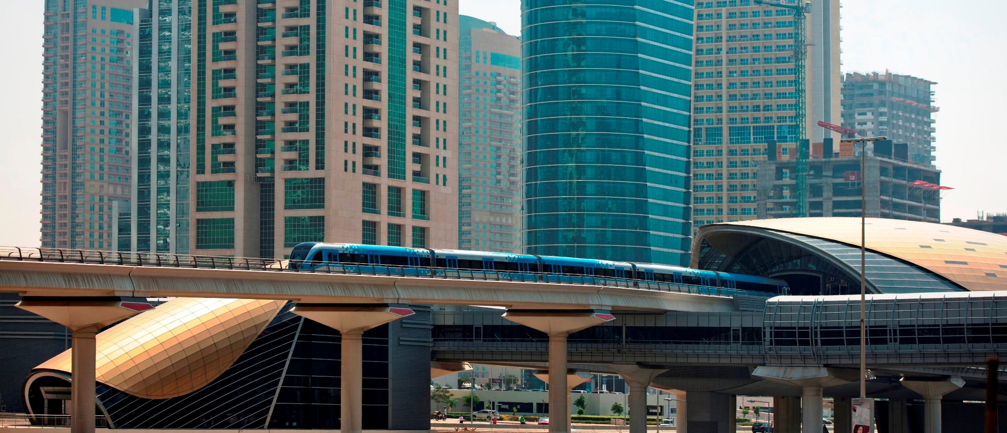 مترو دبي ايقونة مشاريع دبي