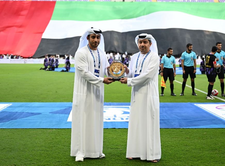 Al Ain Club honors bodybuilding champion Abdullah Al-Esayi