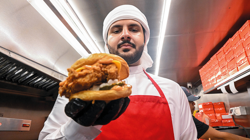 محمد المزروعي: «وقفنا على رأس عملنا لمواجهة التحديات بأنفسنا، ما ساعد على صقل مهاراتنا وتزويدنا بالخبرة اللازمة».