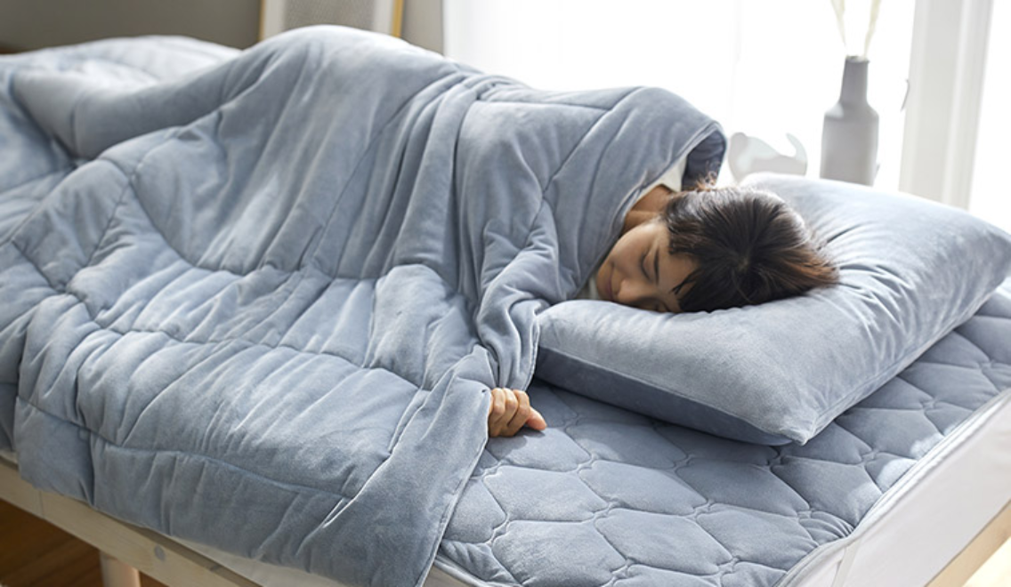 Japan.. Cat fur blanket helps relax and reduce stress Teller Report