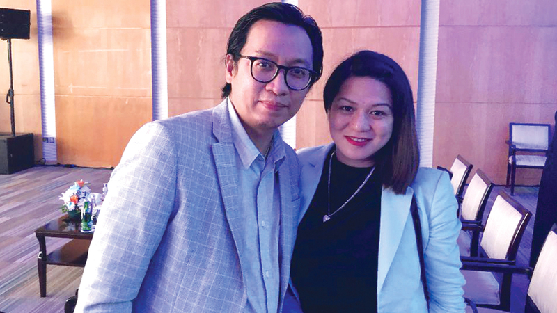 ساندي كروز وزوجها عائلة &laquo;جنيفر&raquo;.