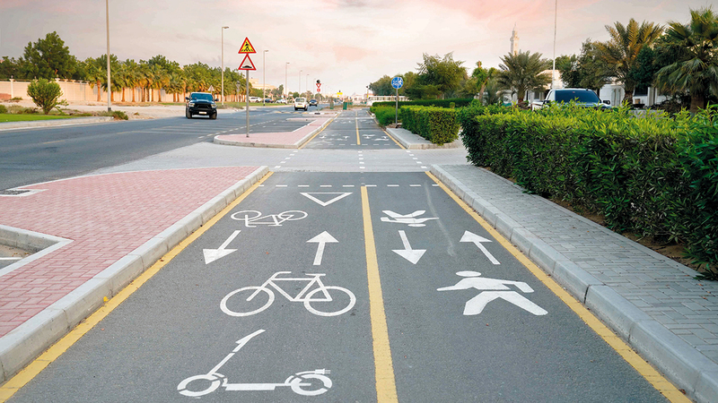 المسارات الجديدة تشجع السكان على استخدام الدراجات الهوائية. من المصدر
