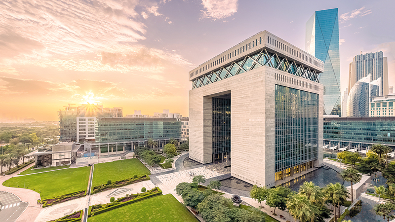 «دبي للخدمات المالية» تشترط وجود الشركات العاملة في الرموز المشفّرة في مركز دبي المالي العالمي. ■ أرشيفية